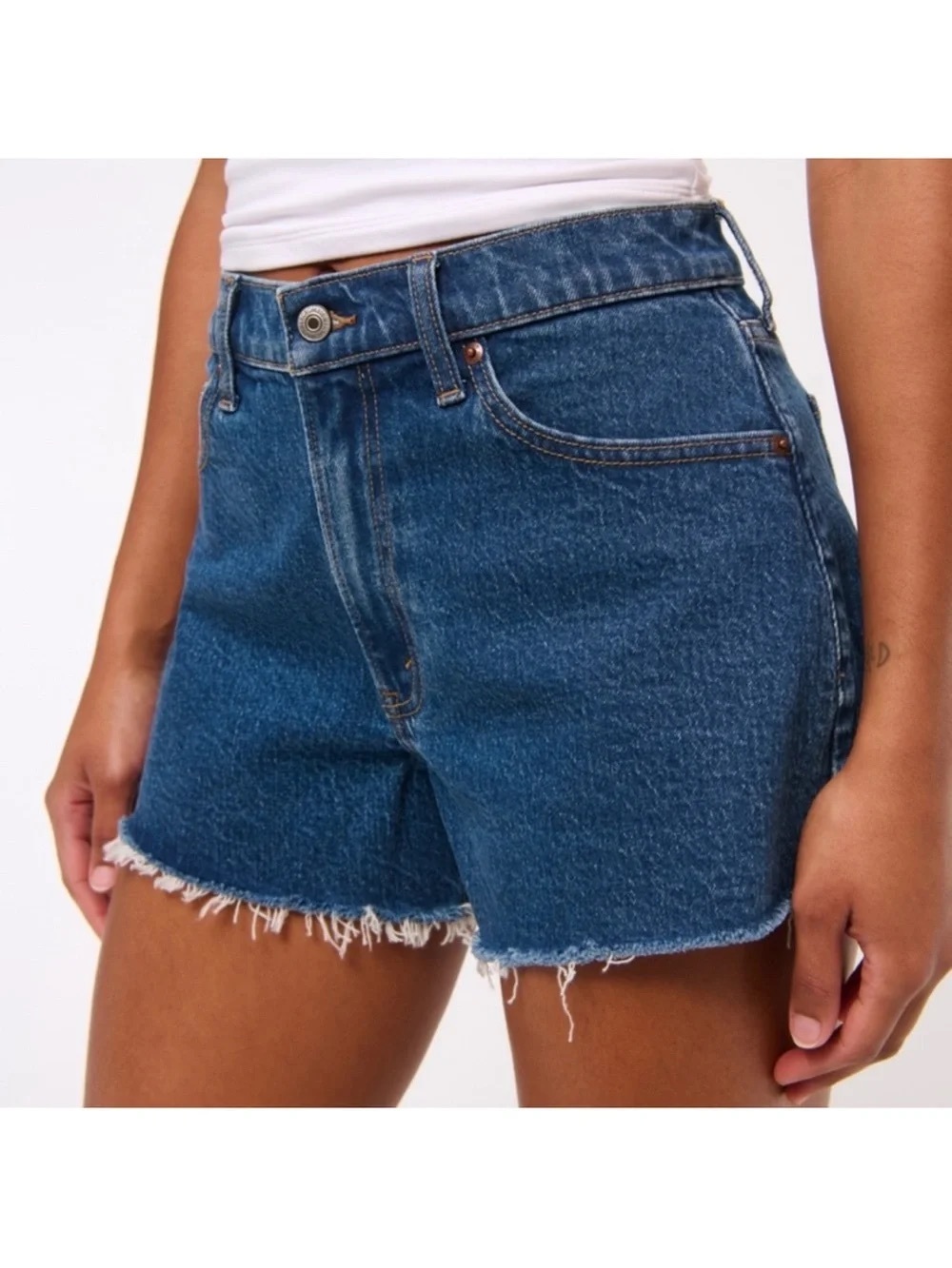 Abercrombie & Fitch 90’s Relaxed Cutoff High Rise Denim Shorts 31